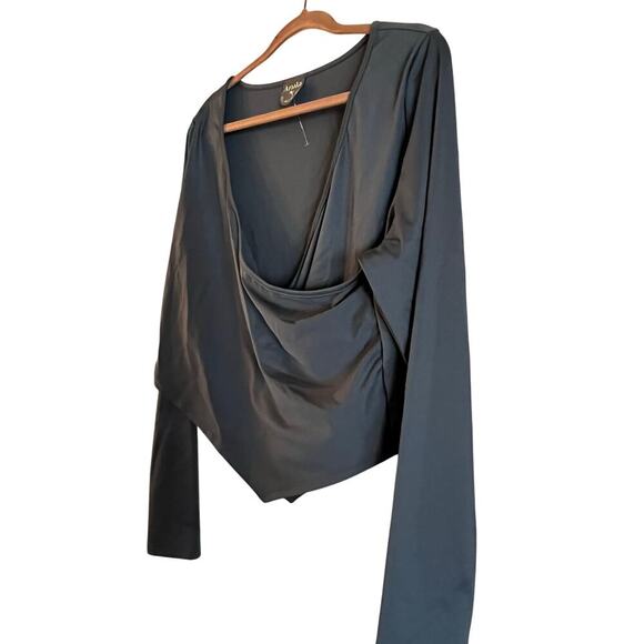 NWOT Arula Women’s Long Sleeve Faux Wrap Top Gray Size 1X V Neck - Picture 3 of 6